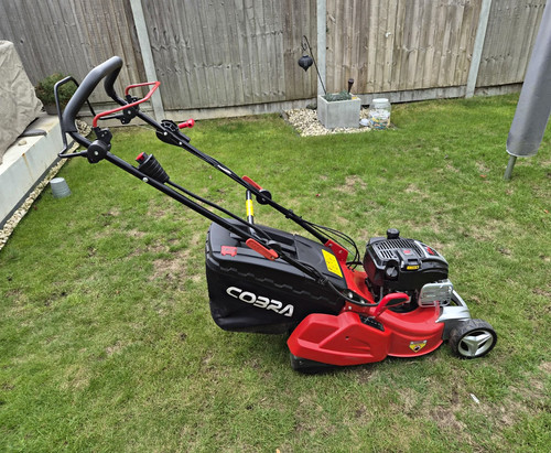 Cobra self propelled petrol - self-propelled,